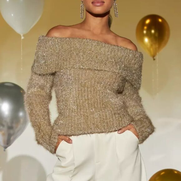 Gold sweater - Picture 1 of 1